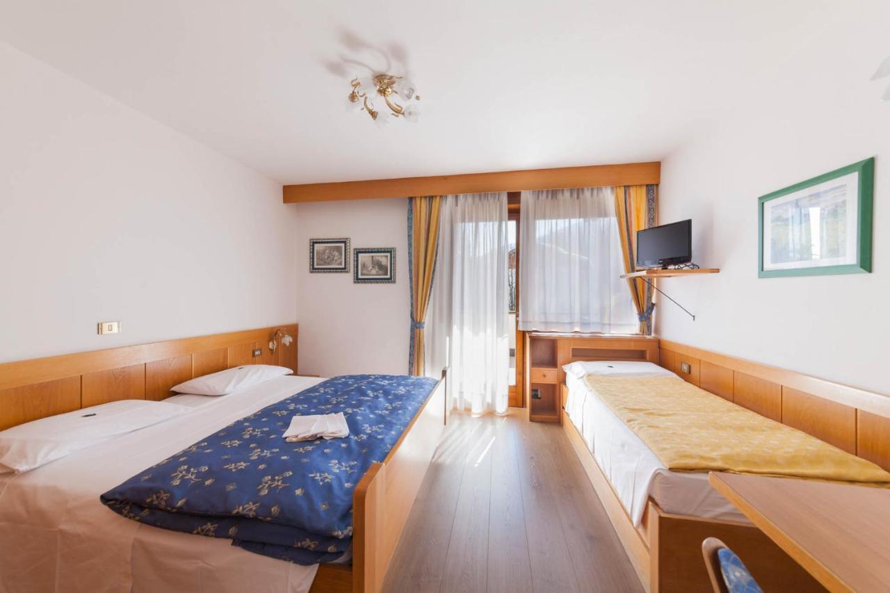 Hotel Panorama Сан-Мартіно-ді-Кастроцца Екстер'єр фото