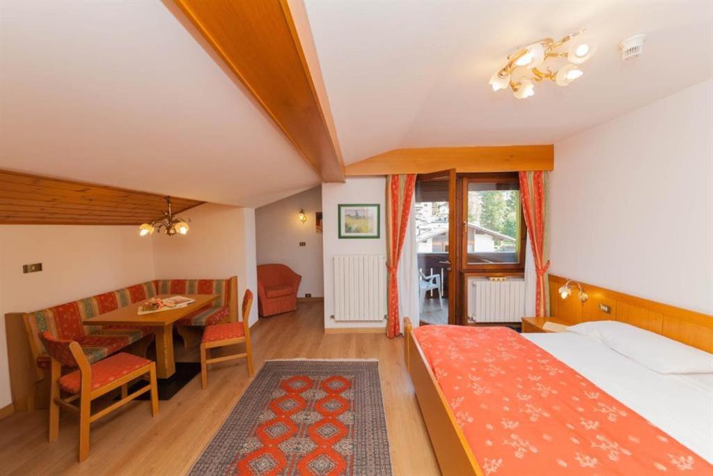 Hotel Panorama Сан-Мартіно-ді-Кастроцца Екстер'єр фото