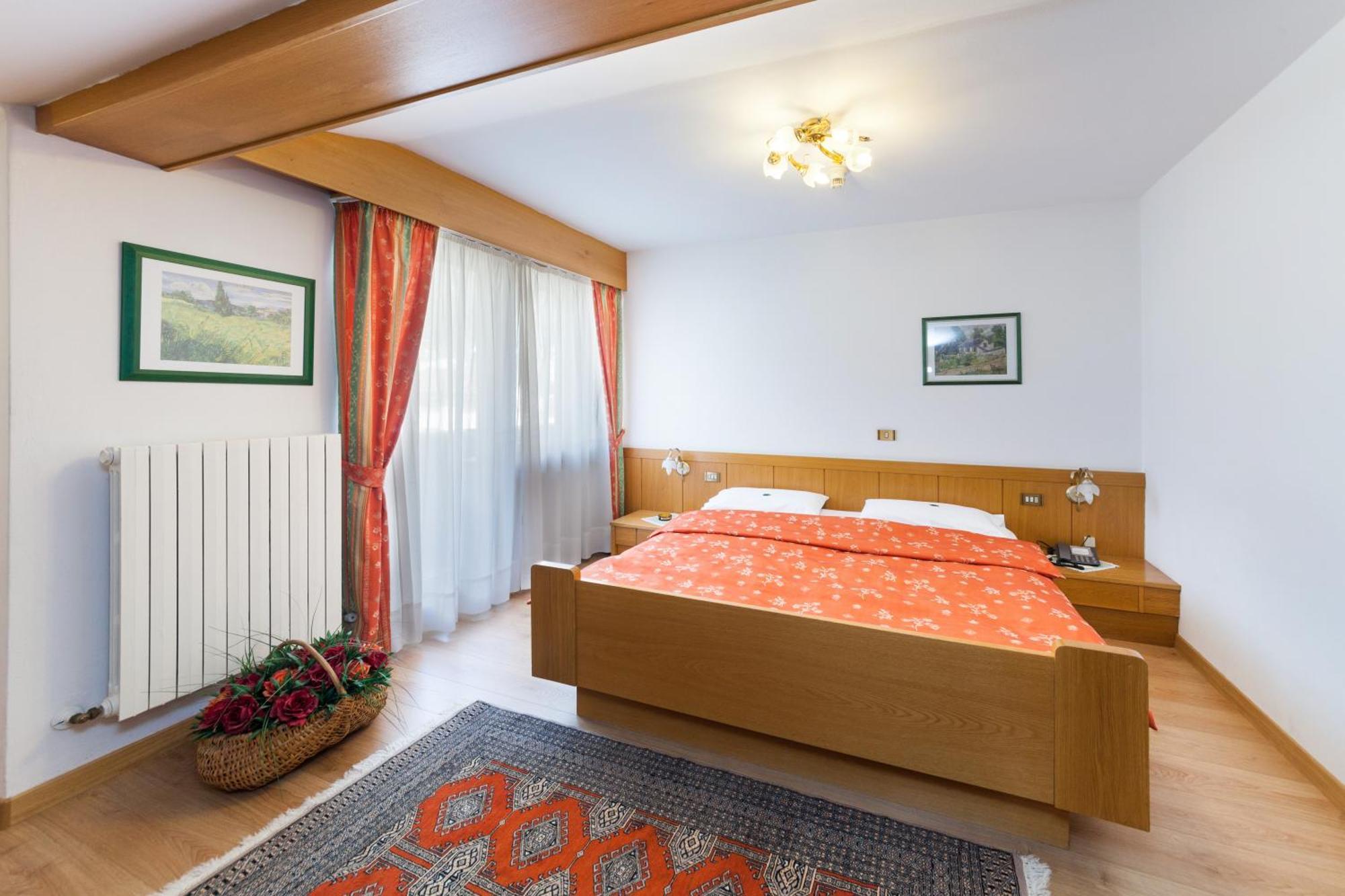 Hotel Panorama Сан-Мартіно-ді-Кастроцца Екстер'єр фото